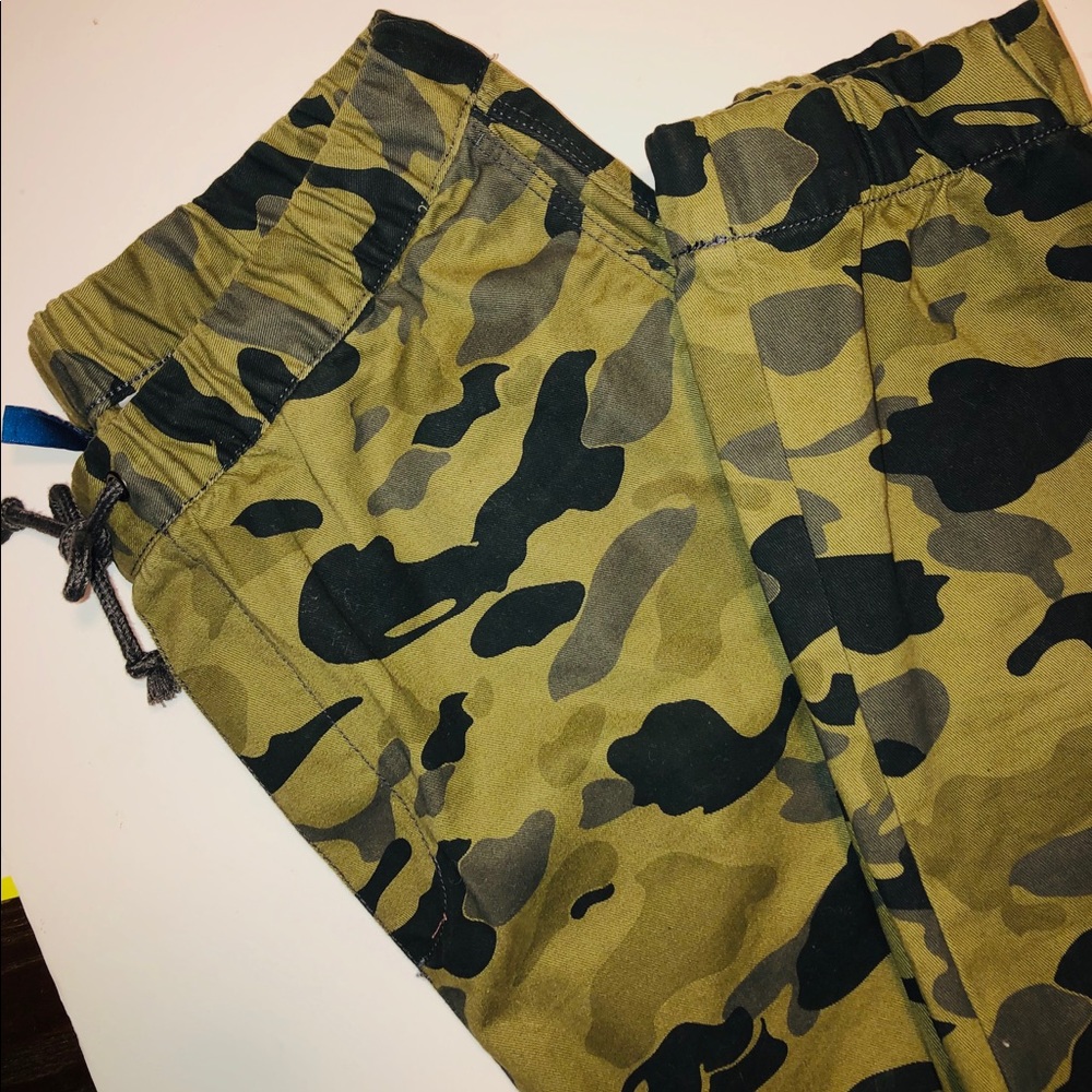 H&M men’s camouflage pants
